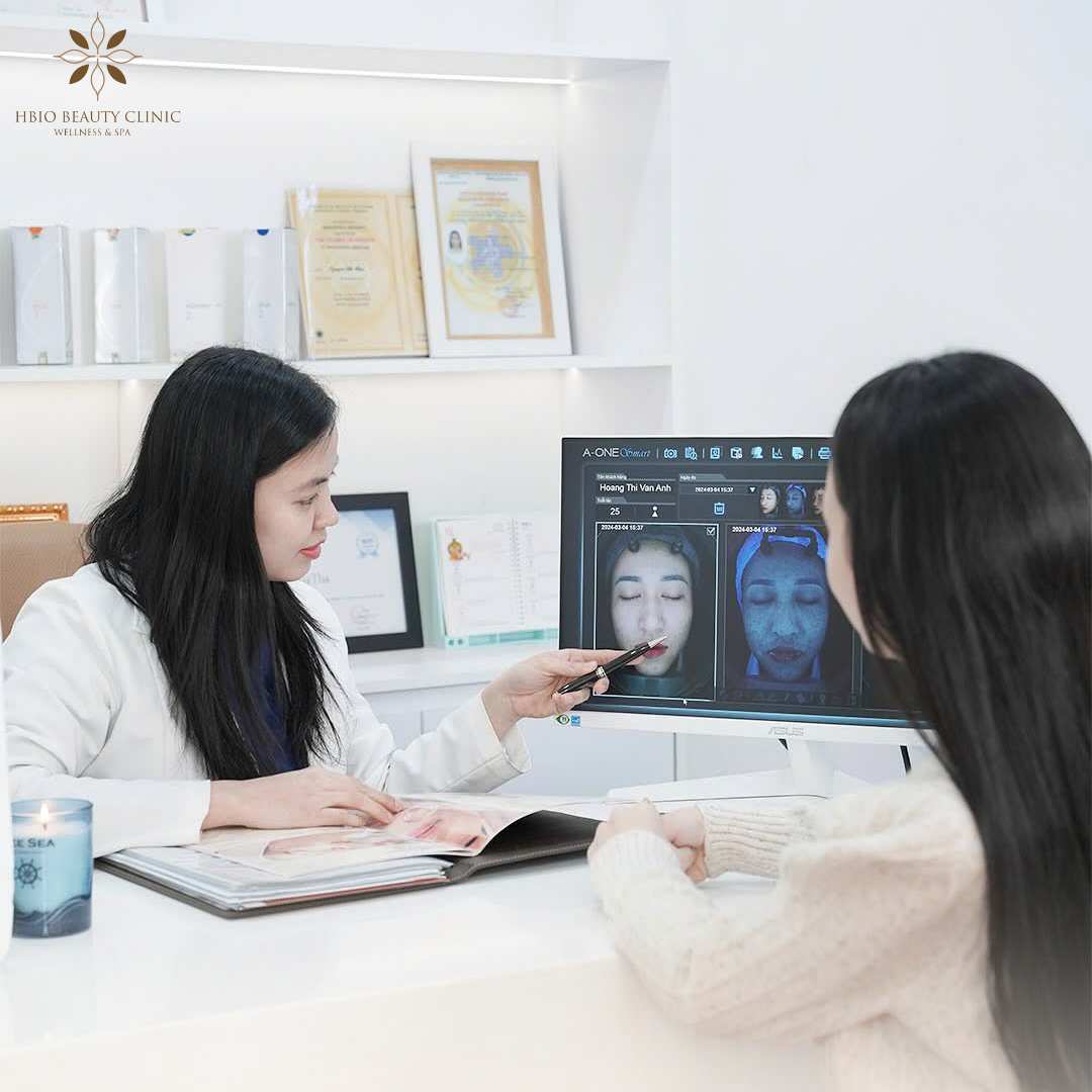 Khách hàng được khám và tư vấn trước khi thực hiện