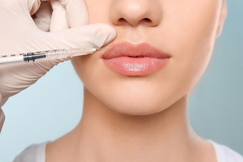 Important notes when injecting filler and lip tattooing