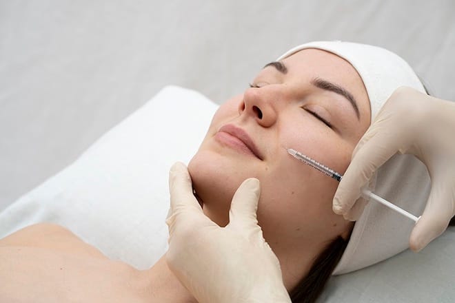 Quy trình tiêm meso trị mụn chuẩn y khoa tại HBIO Clinic