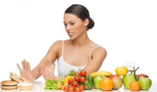 Cân bằng dinh dưỡng hỗ trợ làm gọn khuôn mặt