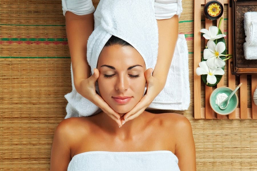 Nâng cơ khuôn mặt bằng phương pháp massage
