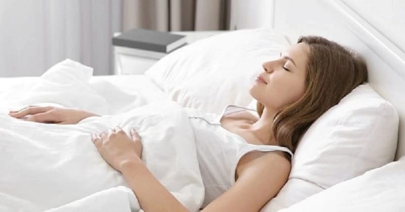 Tư thế ngủ tốt nhất sau khi tiêm botox