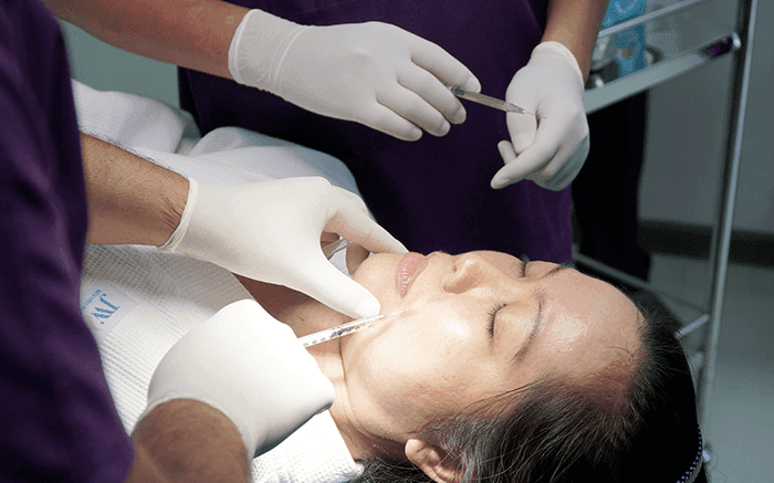 How much does facial stem cell transplantation cost?
