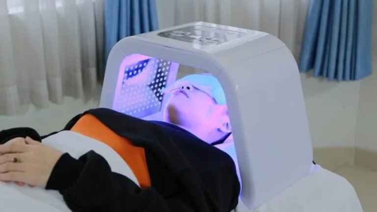 Trị thâm sẹo bằng ánh sáng sinh học tại HBIO Clinic 