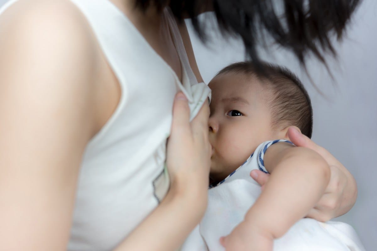 Cho con bú tiêm meso được không