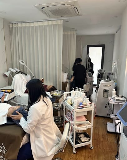 Giai đoạn 1: 1–3 ngày đầu sau cắt đáy sẹo