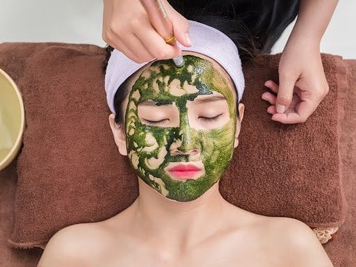 Vi kim tảo biển là phương pháp làm đẹp ít xâm lấn