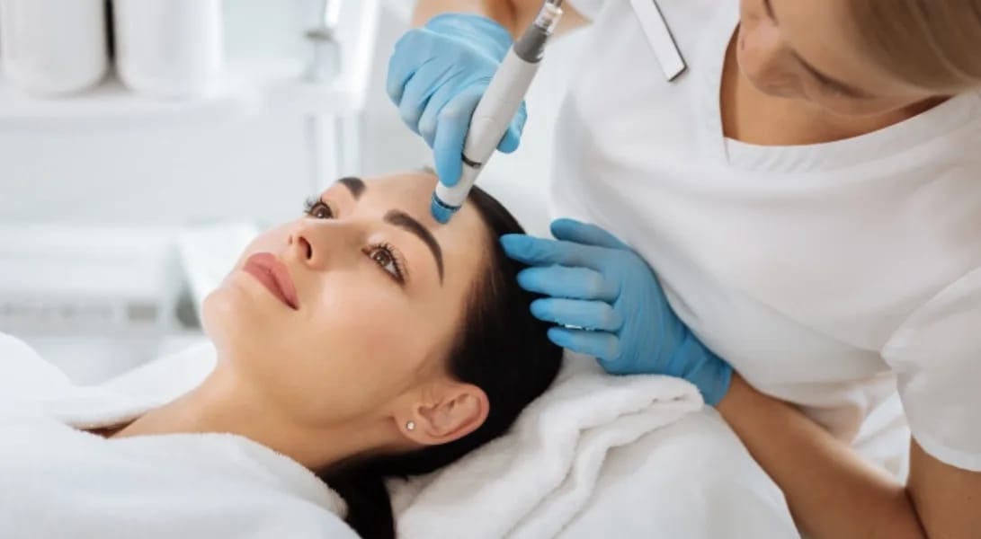 Chăm sóc da bị cháy nắng tại Hbio Clinic chuyên sâu