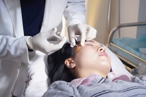 Bao nhiêu tuổi được tiêm filler theo khuyến cáo chuyên gia?