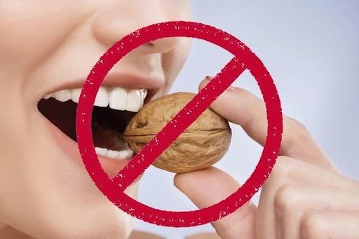 Kiêng ăn thực phẩm cứng, dai