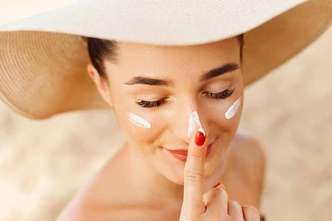 Bảo vệ da khỏi ánh nắng mặt trời