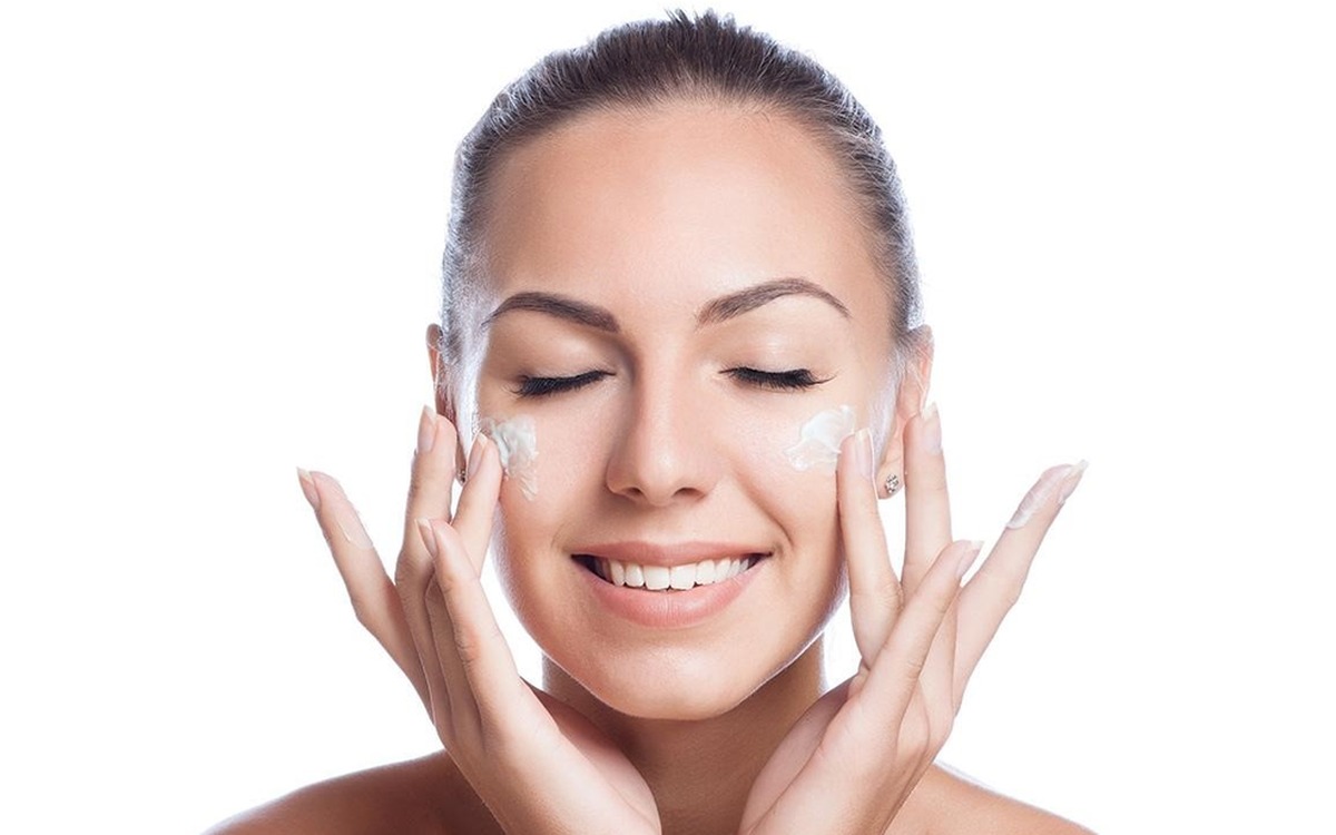 Massage da mặt khoa học