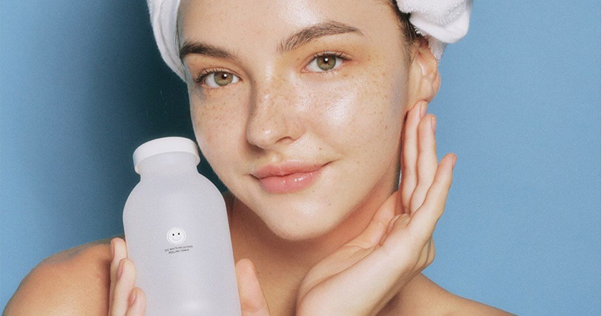 Sử dụng toner giúp cân bằng da