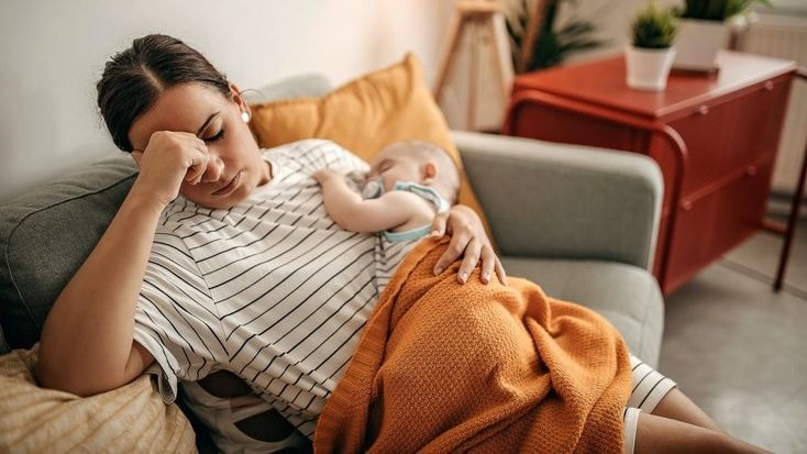 Các thành phần mỹ phẩm an toàn và cần tránh khi chăm sóc da mặt sau sinh
